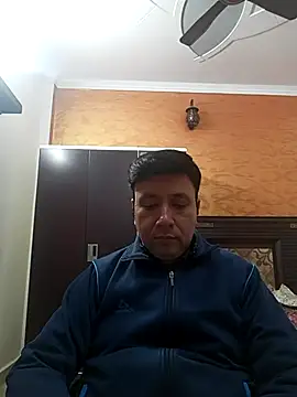 innocentboy1987 online show from 11-26-25, 04:46