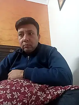 innocentboy1987 online show from 12-18-25, 05:02