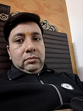 innocentboy1987 online show from 02-13-26, 05:25