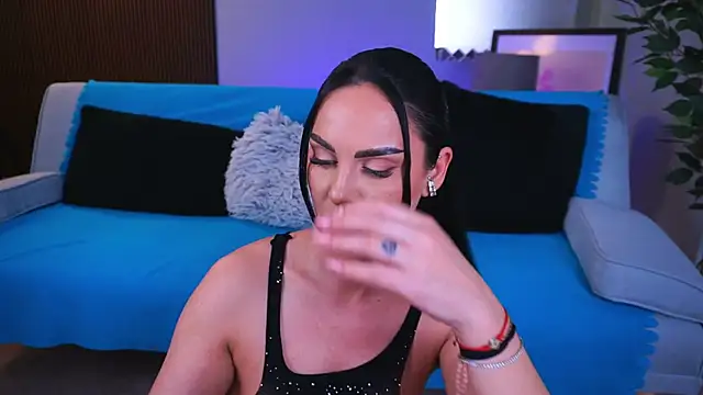 Dolce Tentacion online show from 03-05-25, 10:22