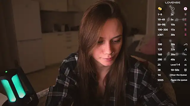 Snapshot of alexa_feels_ chatting on 03-22-25, 05:09 alexa feels online show from 03-22-25, 05:09