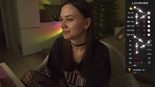 Snapshot of alexa_feels_ chatting on 09-11-25, 04:18 alexa feels online show from 09-11-25, 04:18