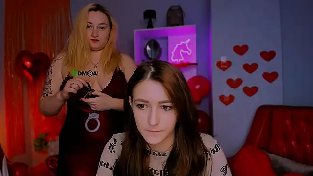 Snapshot of catherine_kitty chatting on 02-18-25, 01:44 catherine kitty online show from 02-18-25, 01:44