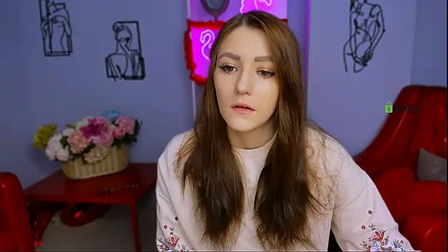 Snapshot of catherine_kitty chatting on 02-25-25, 10:15 catherine kitty online show from 02-25-25, 10:15