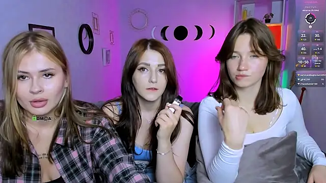 Snapshot of catherine_kitty chatting on 09-10-25, 07:36 catherine kitty online show from 09-10-25, 07:36