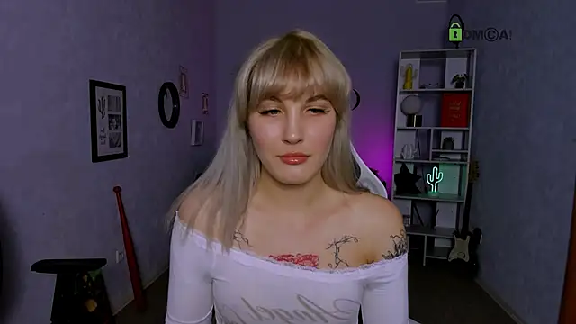 Snapshot of catherine_kitty chatting on 09-26-25, 07:18 catherine kitty online show from 09-26-25, 07:18