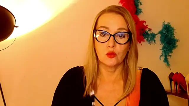 leaxSTAR online show from 03-18-25, 05:53