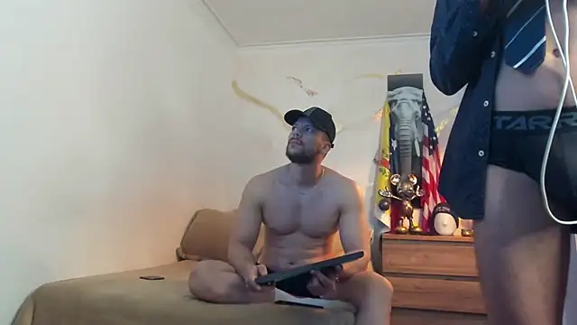 bakersboyssexys online show from 02-12-26, 02:39