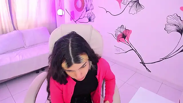 Isabela Fiorelli online show from 11-30-25, 01:37