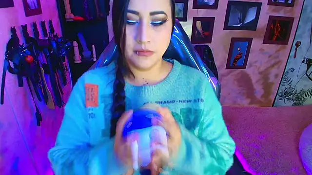 cherryy bombshelll online show from 02-05-26, 04:11