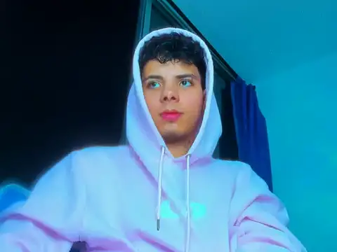 Alessandro 1610 online show from 10-25-25, 05:15