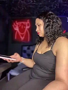 Carola-Ross online show from 03-08-25, 03:06