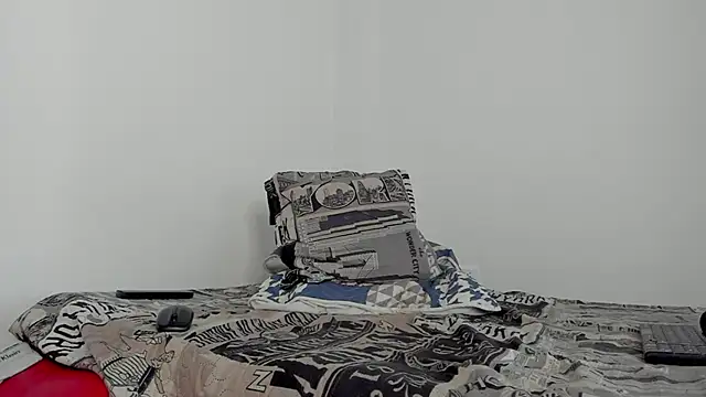 Snapshot of hugosan12 chatting on 03-18-25, 06:26 hugosan12 online show from 03-18-25, 06:26