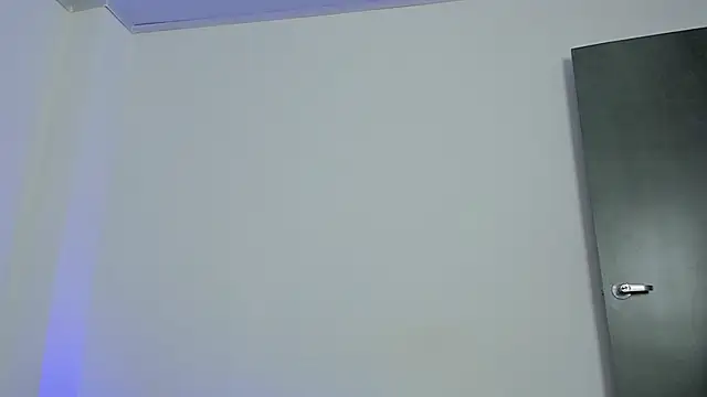 Snapshot of hugosan12 chatting on 09-19-25, 06:08 hugosan12 online show from 09-19-25, 06:08