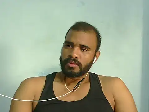 Snapshot of YOX22 chatting on 02-06-26, 01:47 YOX22 online show from 02-06-26, 01:47