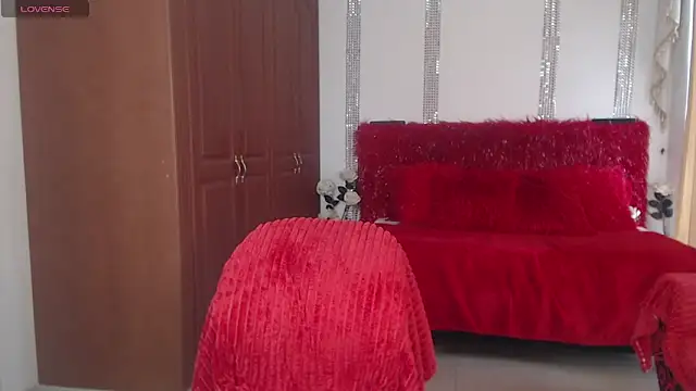 Stefany Lovers online show from 02-12-25, 07:13