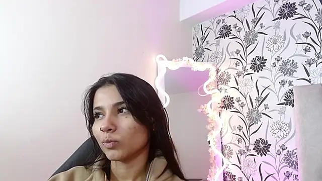 Snapshot of Gaby_tay1 chatting on 02-20-26, 03:14 Gaby tay1 online show from 02-20-26, 03:14