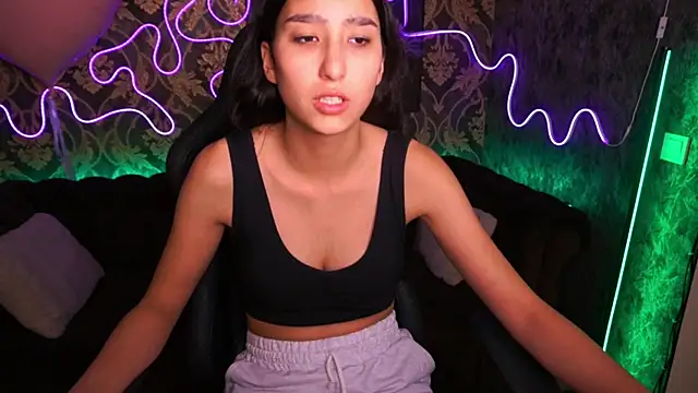 CharmMocco online show from 02-20-25, 10:37