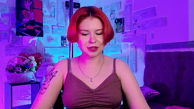 MitsukiMun online show from 03-04-25, 10:16