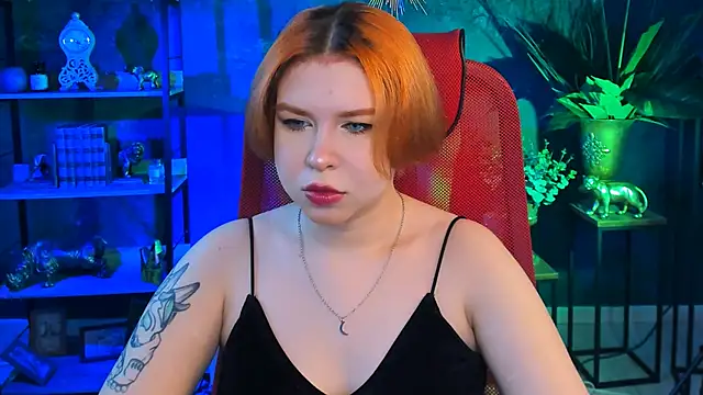 MitsukiMun online show from 03-15-25, 04:21