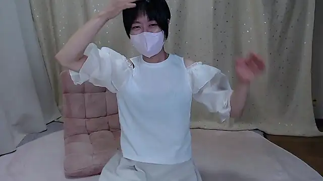 ASAHI chan online show from 09-19-25, 12:17