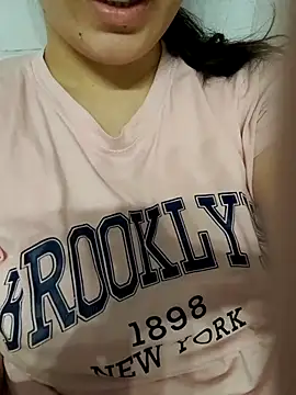 Snapshot of Emily_homegirl chatting on 03-21-25, 07:57 Emily homegirl online show from 03-21-25, 07:57