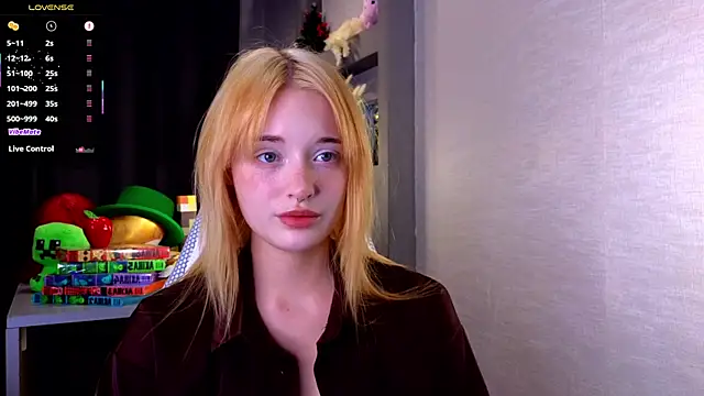 Hisoka akerley online show from 09-26-25, 05:17