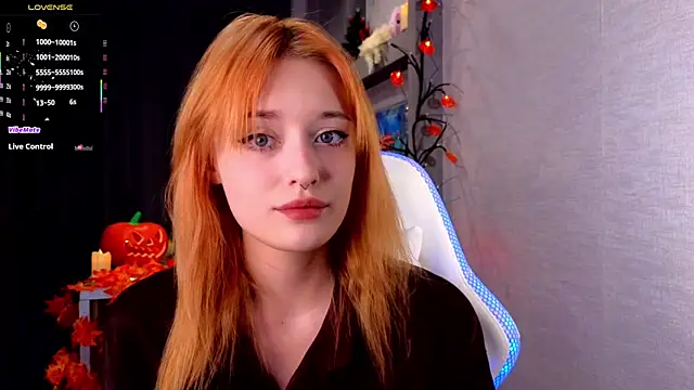 Hisoka akerley online show from 10-24-25, 05:42