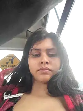 Snapshot of CHLOE_ISABELL chatting on 02-25-25, 05:15 CHLOE ISABELL online show from 02-25-25, 05:15