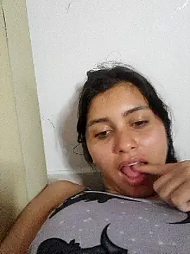 Snapshot of CHLOE_ISABELL chatting on 03-02-25, 01:15 CHLOE ISABELL online show from 03-02-25, 01:15