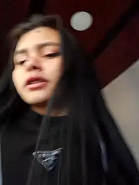 Snapshot of CHLOE_ISABELL chatting on 09-13-25, 09:03 CHLOE ISABELL online show from 09-13-25, 09:03