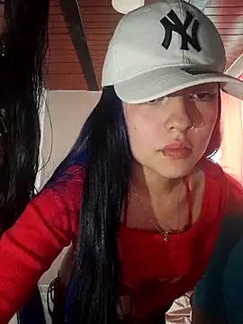 Snapshot of CHLOE_ISABELL chatting on 10-01-25, 06:03 CHLOE ISABELL online show from 10-01-25, 06:03