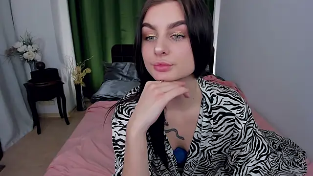 EmmaOlsen4u online show from 02-11-25, 05:50