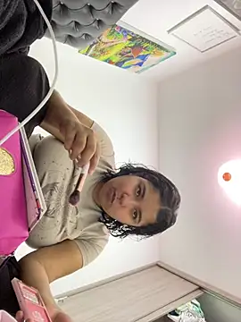 emyrose2 online show from 03-02-25, 01:47
