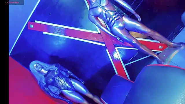 emelly horny  online show from 11-05-25, 07:14