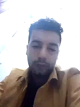 Snapshot of OutsizedPistol chatting on 11-23-25, 02:17 OutsizedPistol online show from 11-23-25, 02:17