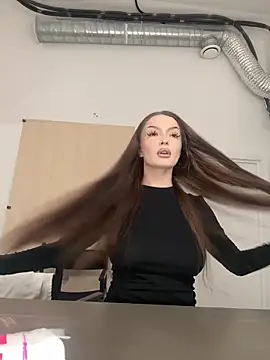 Snapshot of AlexaBright chatting on 10-19-25, 03:45 AlexaBright online show from 10-19-25, 03:45