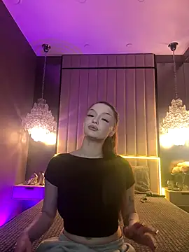 Snapshot of AlexaBright chatting on 11-11-25, 07:14 AlexaBright online show from 11-11-25, 07:14