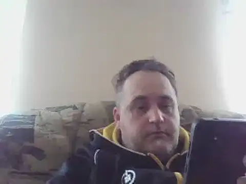 Snapshot of Szolga10 chatting on 03-15-25, 09:30 Szolga10 online show from 03-15-25, 09:30