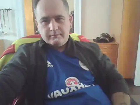 Snapshot of Szolga10 chatting on 09-28-25, 09:58 Szolga10 online show from 09-28-25, 09:58