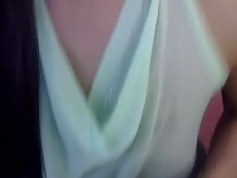 Snapshot of YourCDBitch chatting on 11-22-25, 11:15 YourCDBitch online show from 11-22-25, 11:15