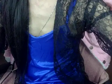 Snapshot of YourCDBitch chatting on 12-15-25, 12:04 YourCDBitch online show from 12-15-25, 12:04