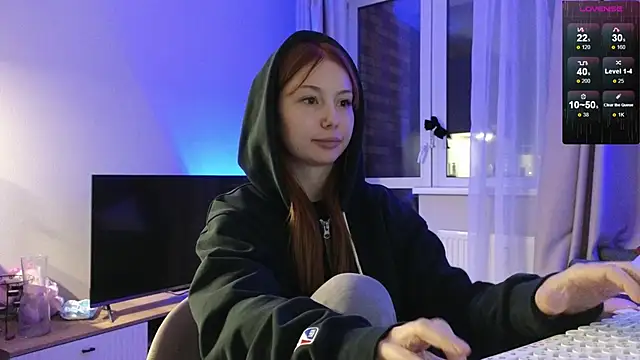 Sakura Moore online show from 10-04-25, 07:45