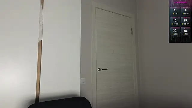 Sakura Moore online show from 11-15-25, 02:57