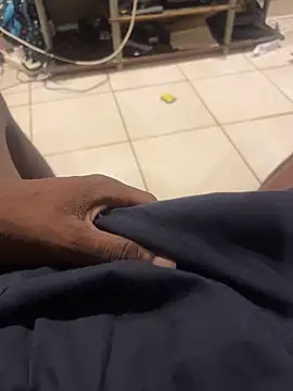 Snapshot of bigDaddyD97 chatting on 02-08-25, 07:59 bigDaddyD97 online show from 02-08-25, 07:59