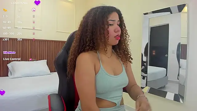 MELINAMARTINS online show from 02-12-25, 07:24