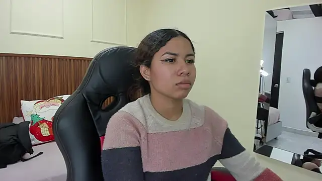 MELINAMARTINS online show from 12-04-25, 07:44