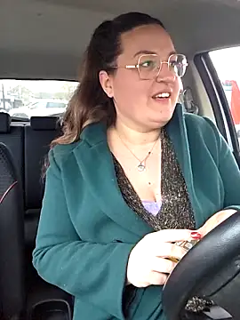 Snapshot of justtess chatting on 11-19-25, 09:20 justtess online show from 11-19-25, 09:20