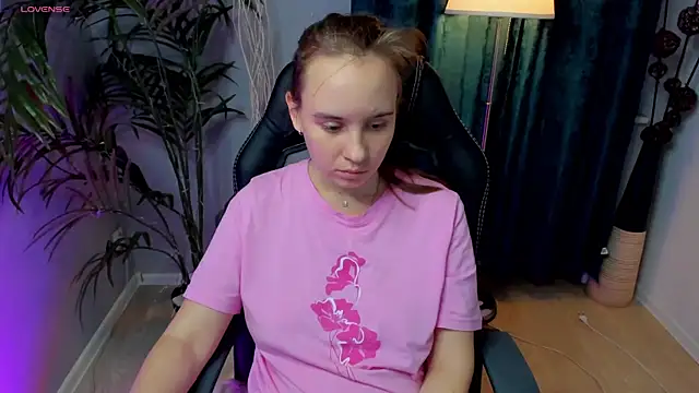 Lika 0ne online show from 10-28-25, 11:25