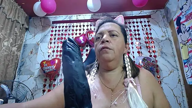 Snapshot of alina_maturehot chatting on 02-11-26, 09:36 alina maturehot online show from 02-11-26, 09:36